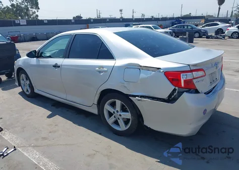 2012 Toyota Camry Se z USA, uszkodzony, nr VIN 4T1BF1FK9CU066660